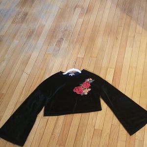 bell sleeve velvet crop top